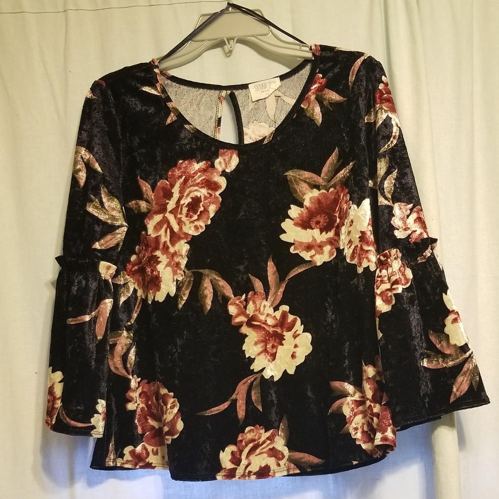 Velvet print top